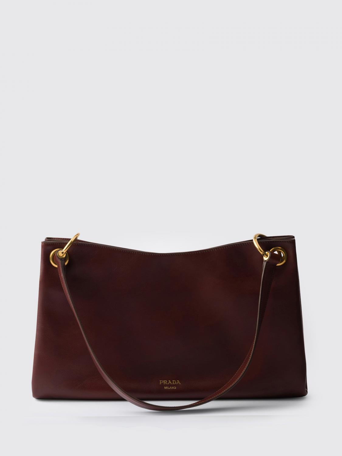 woman's shoulder bag