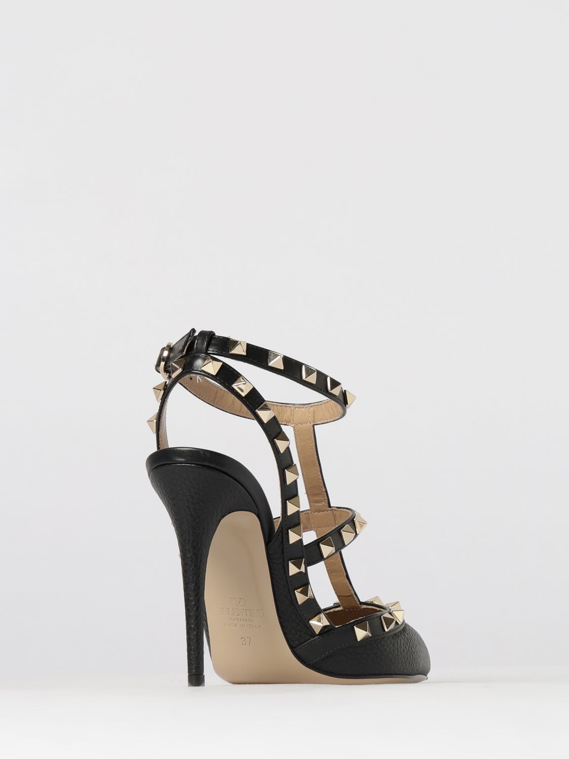 rockstud hammered leather pumps