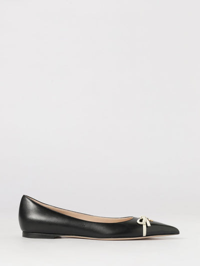ballet flat woman