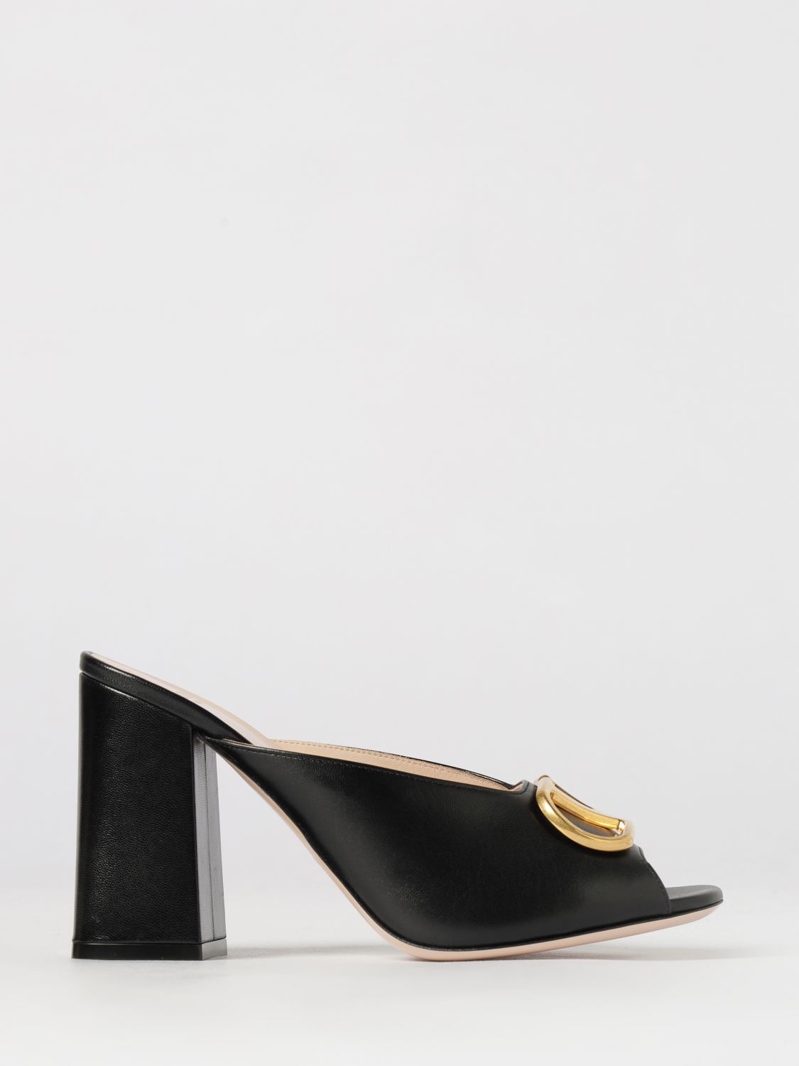 heeled sandal woman