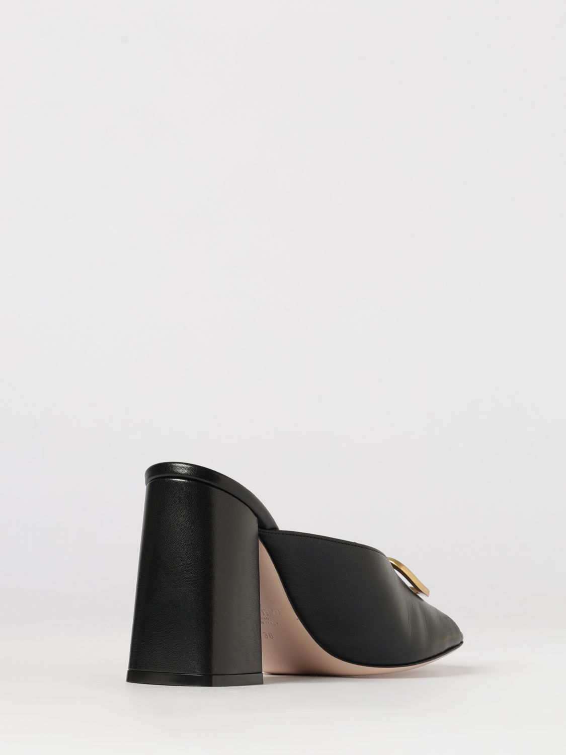 heeled sandal woman