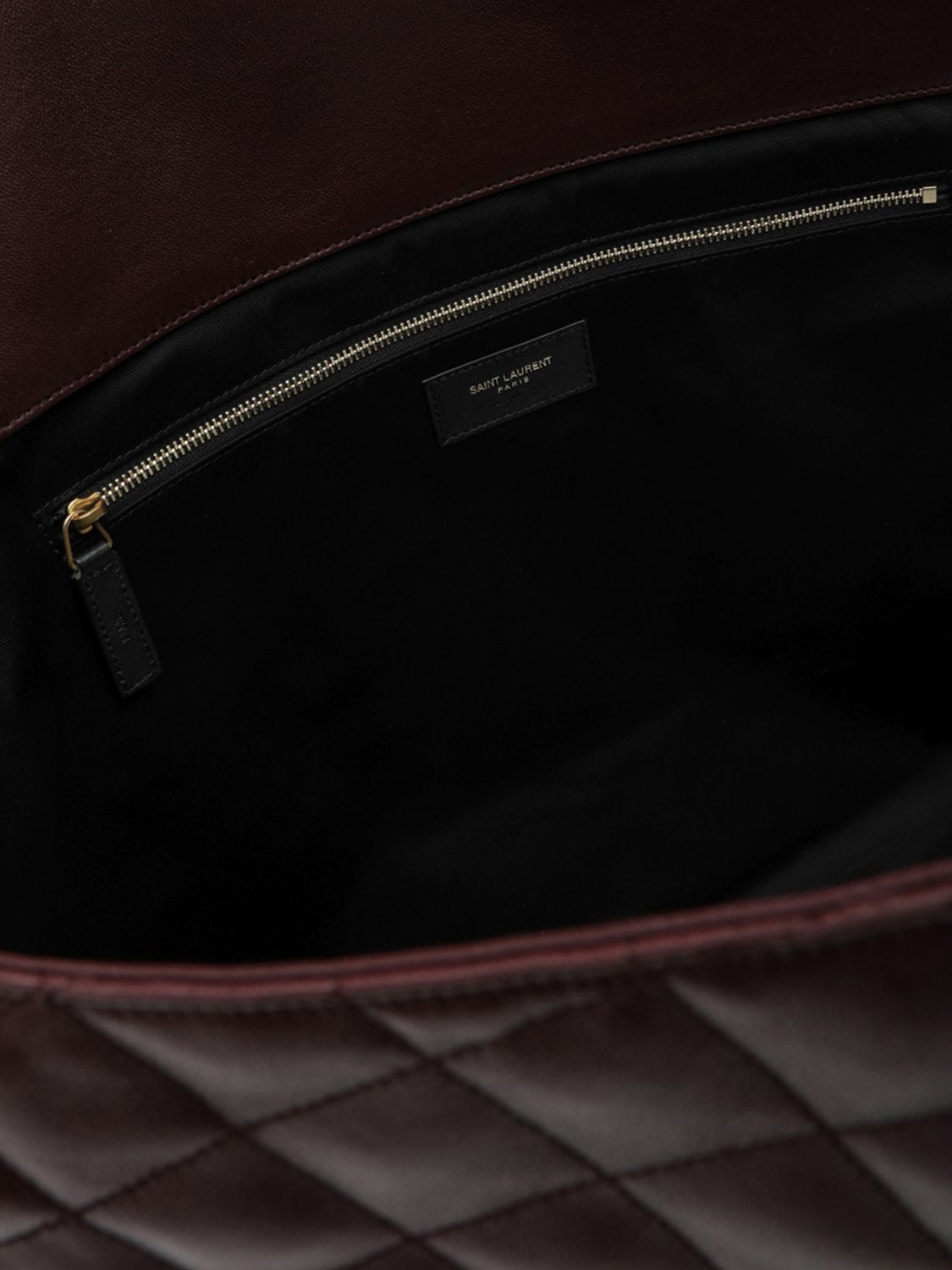 woman's shoulder bag
