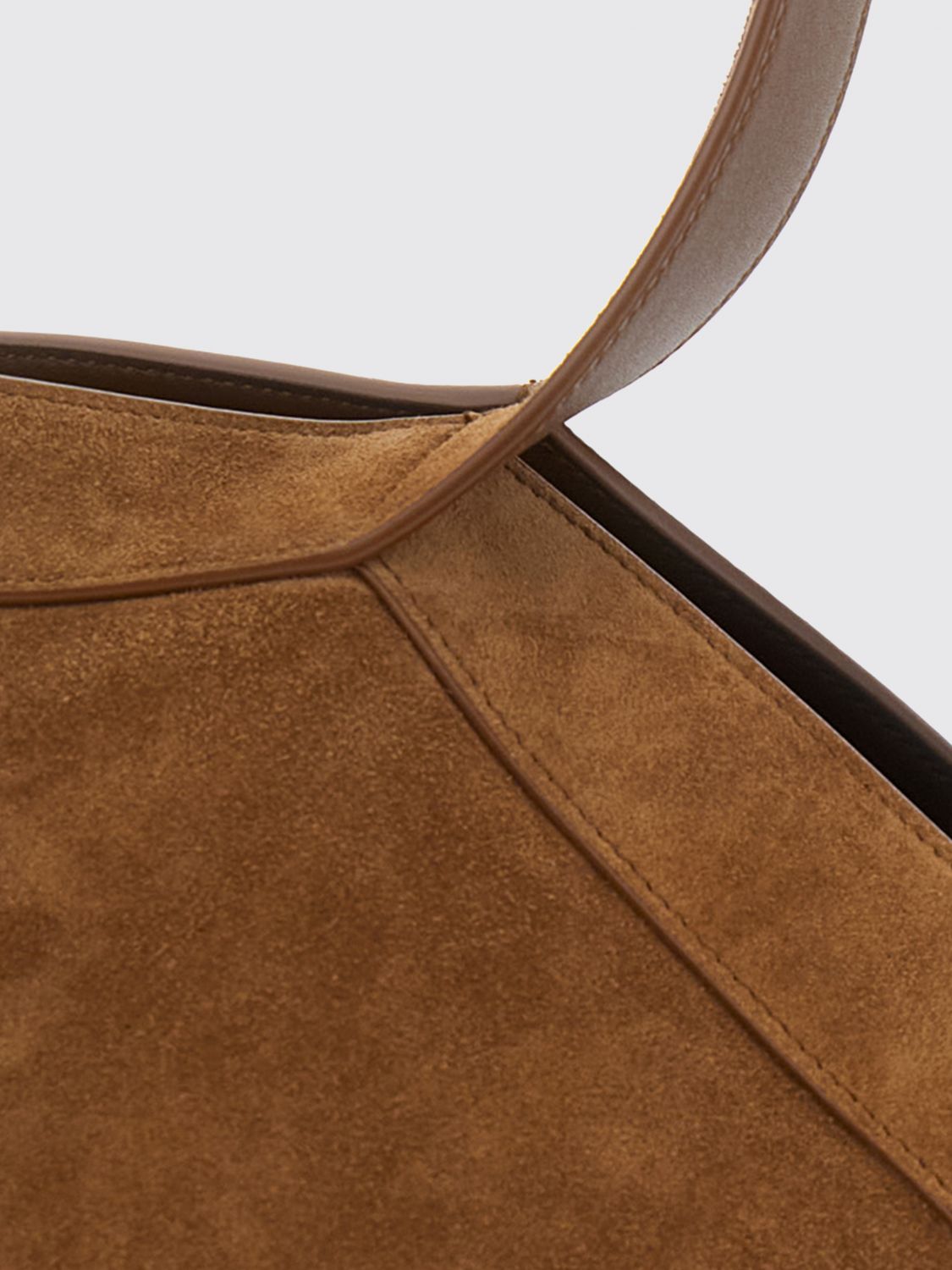 woman's shoulder bag