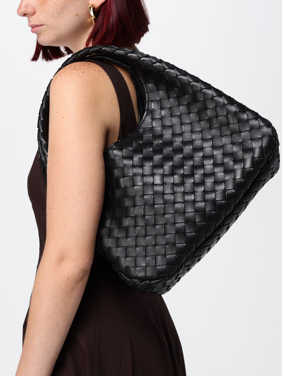 medium campana intrecciato leather shoulder bag