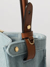 woman's shoulder bag