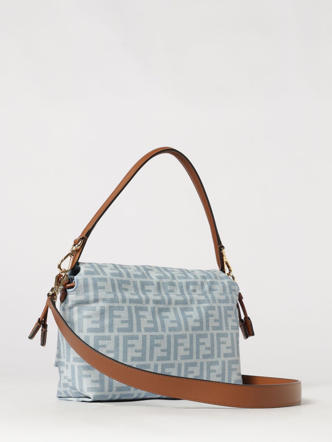 woman's shoulder bag
