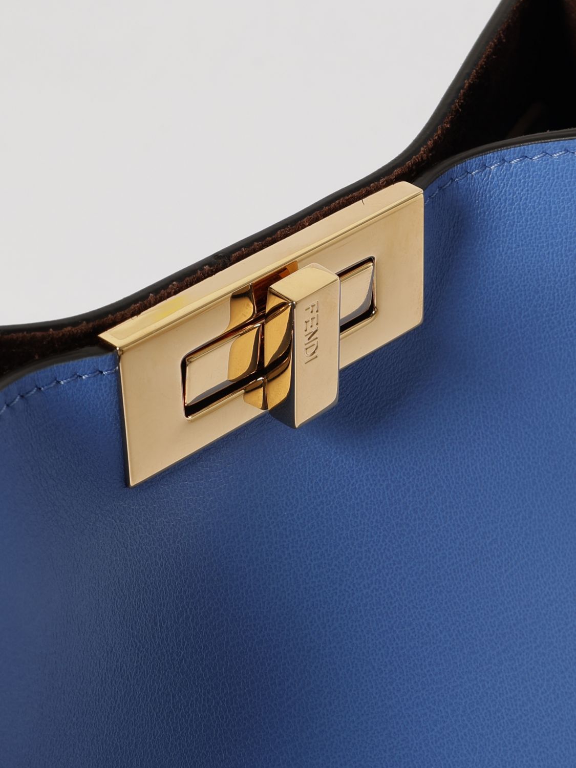 woman's tote bag