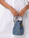 woman's tote bag