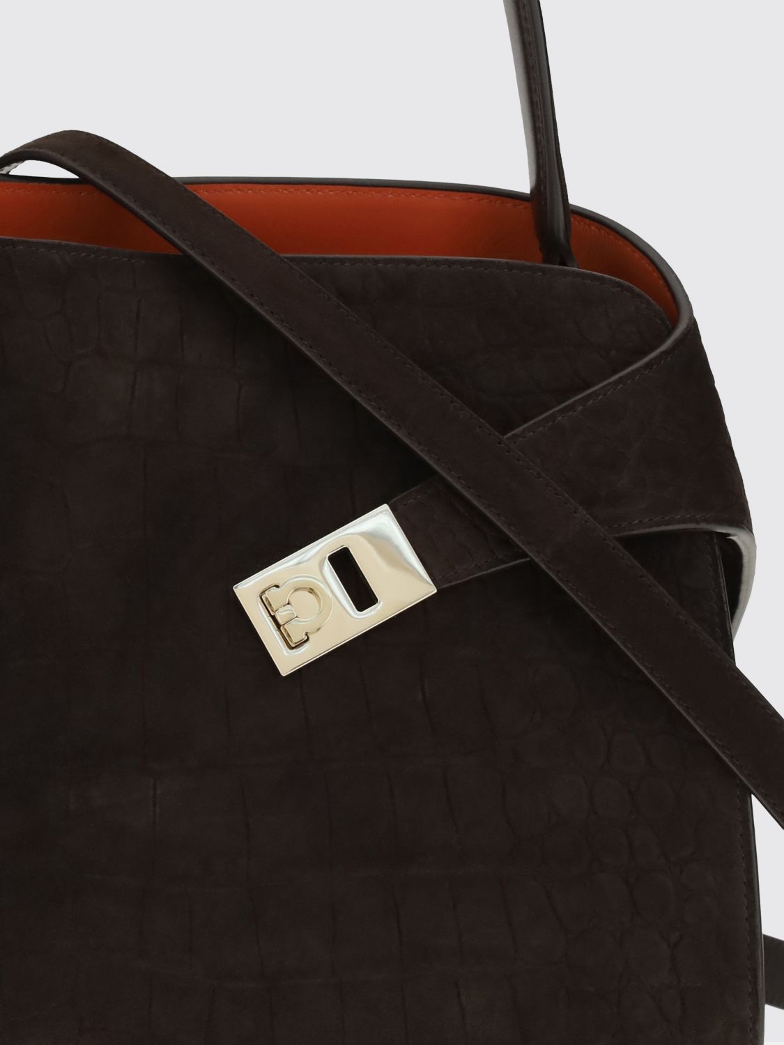 woman's shoulder bag