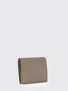 woman's shoulder bag