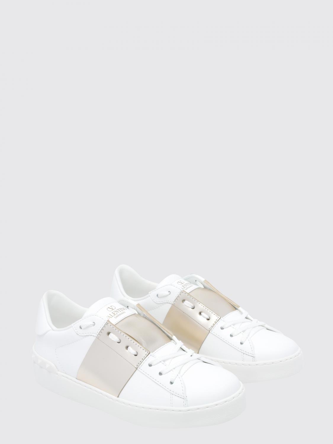 open leather sneakers with contrasting laminated band
