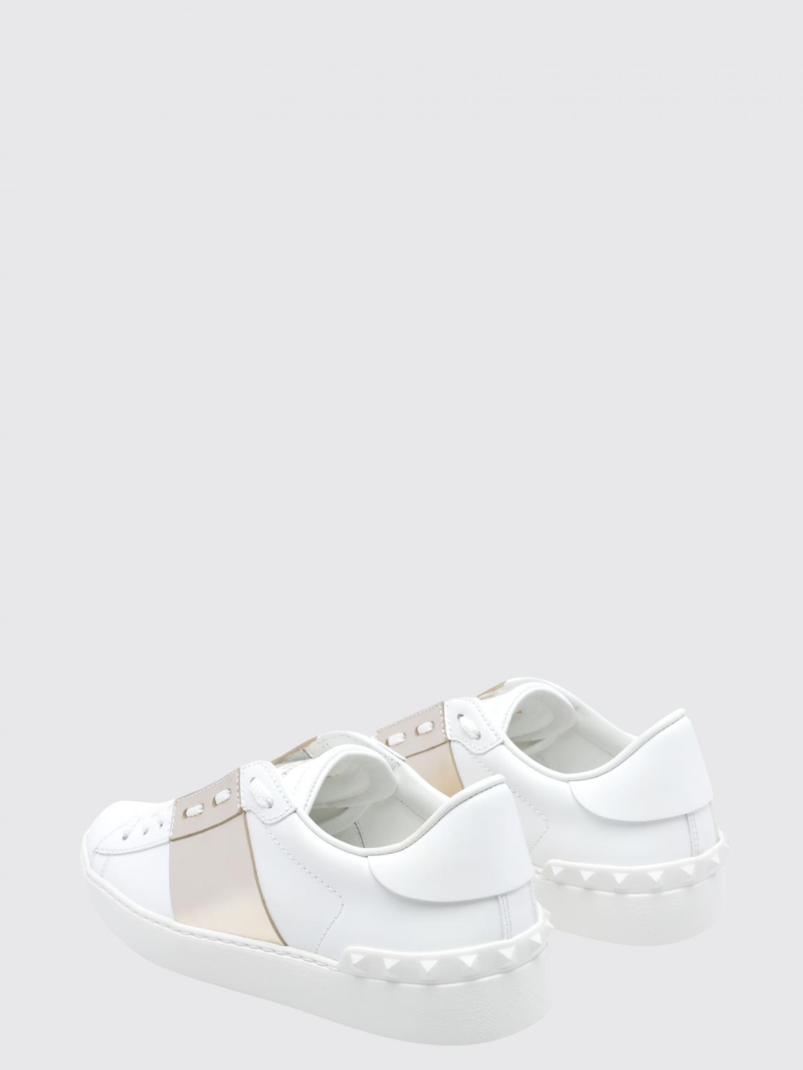 open leather sneakers with contrasting laminated band