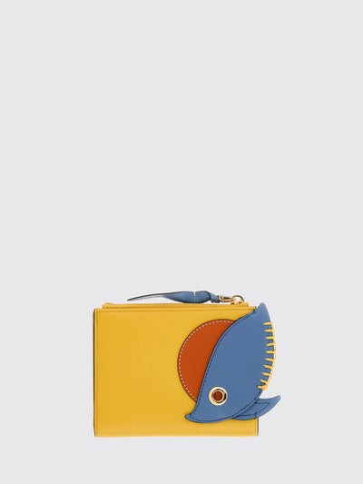 woman's wallet