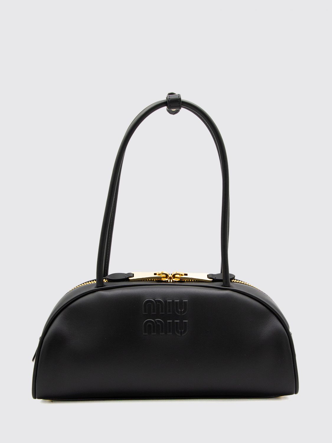 woman's shoulder bag