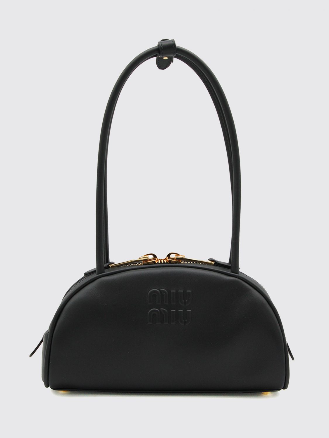 woman's shoulder bag