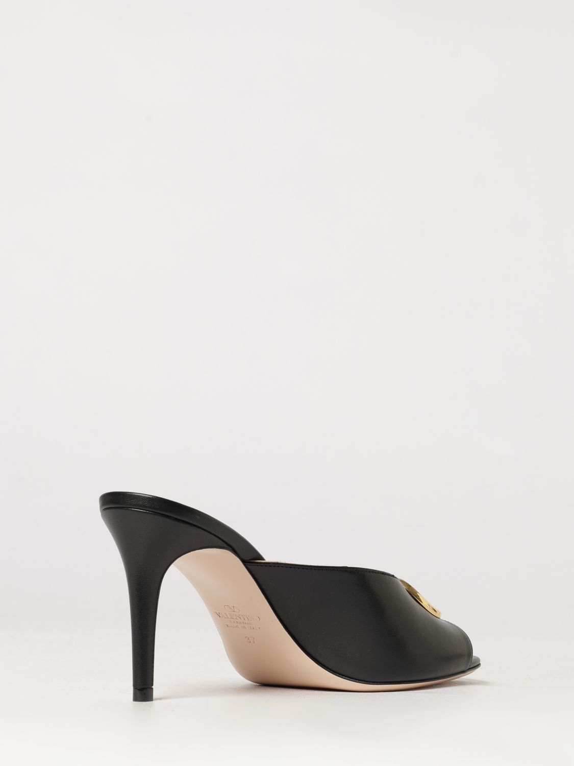 woman's heeled sandal