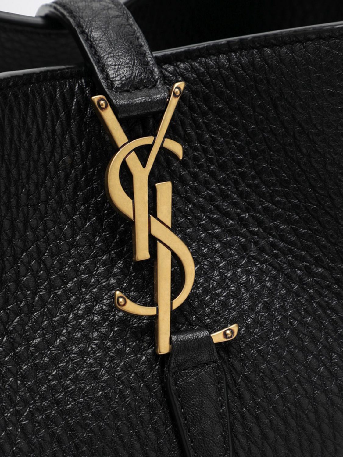 le 37 grained leather bucket bag with ysl monogram