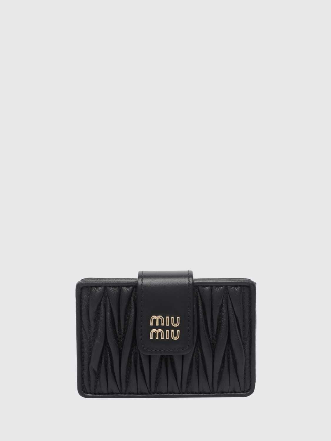 woman's wallet