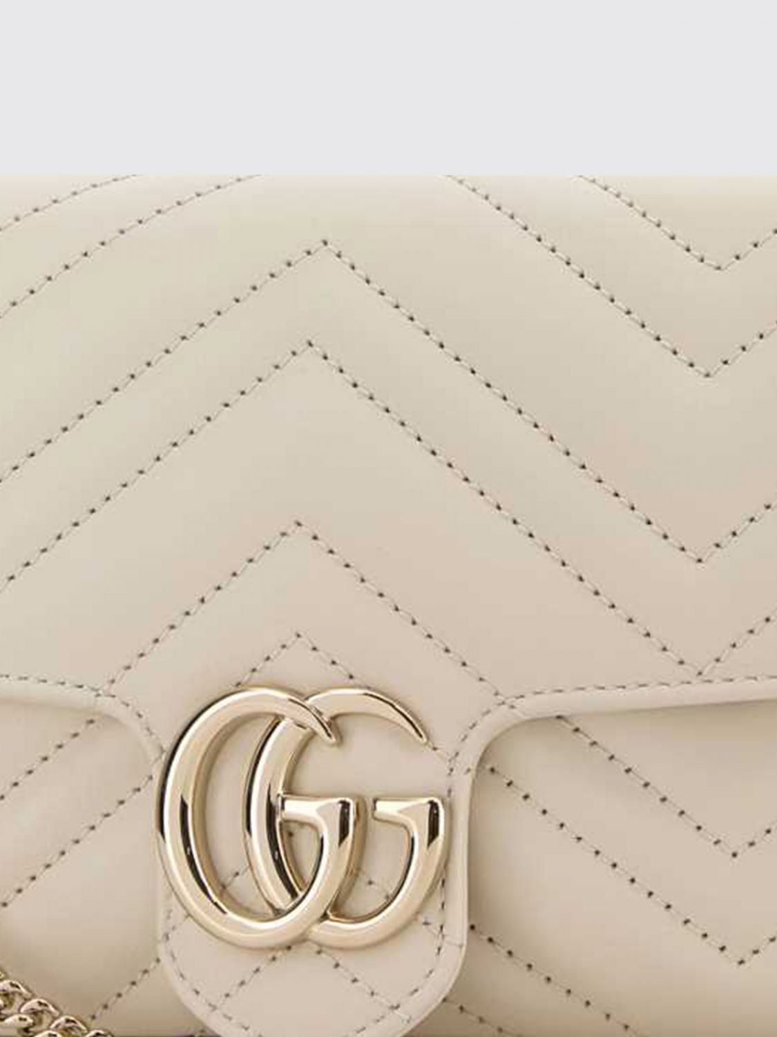 gg marmont mini chevron matelassé leather bag with chain strap