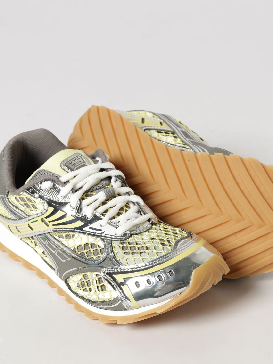 orbit technical mesh sneakers in a bicolor design