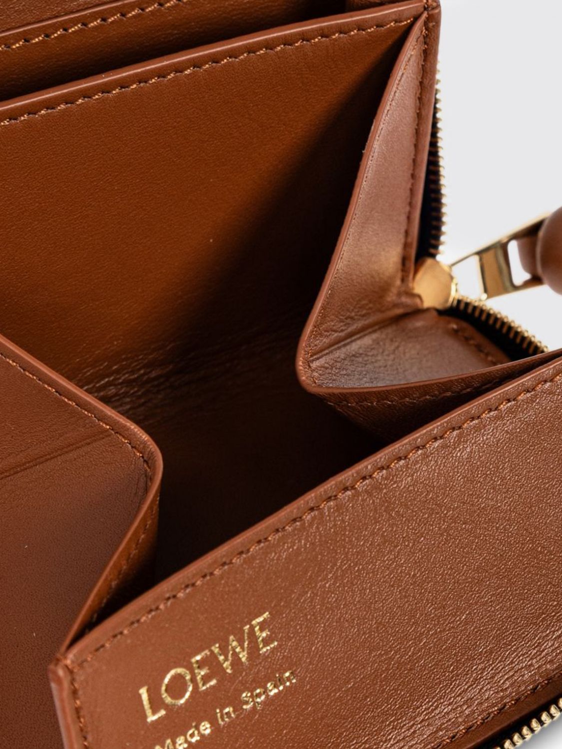 continental zip-around wallet in calf nappa