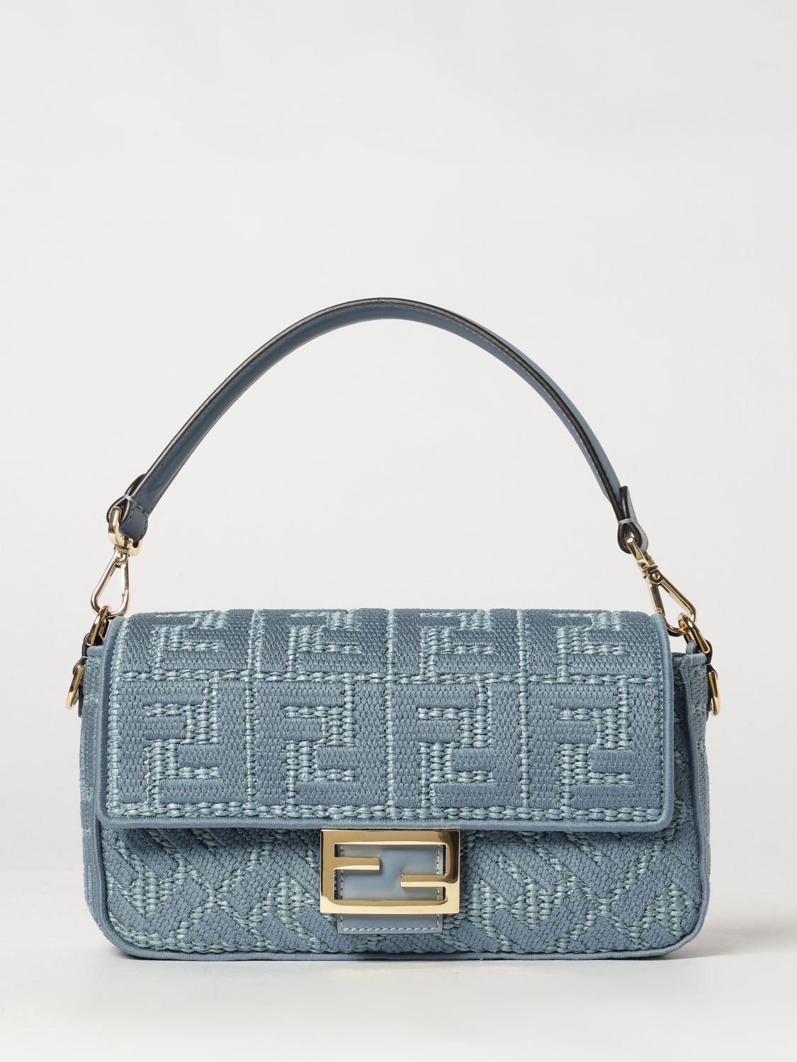 woman's shoulder bag