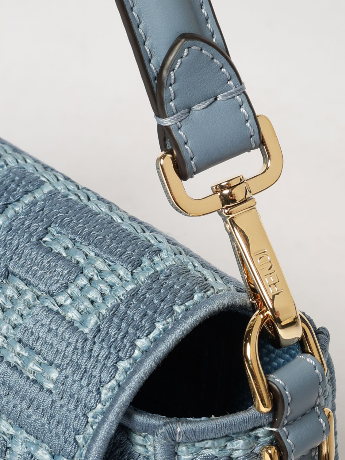woman's shoulder bag