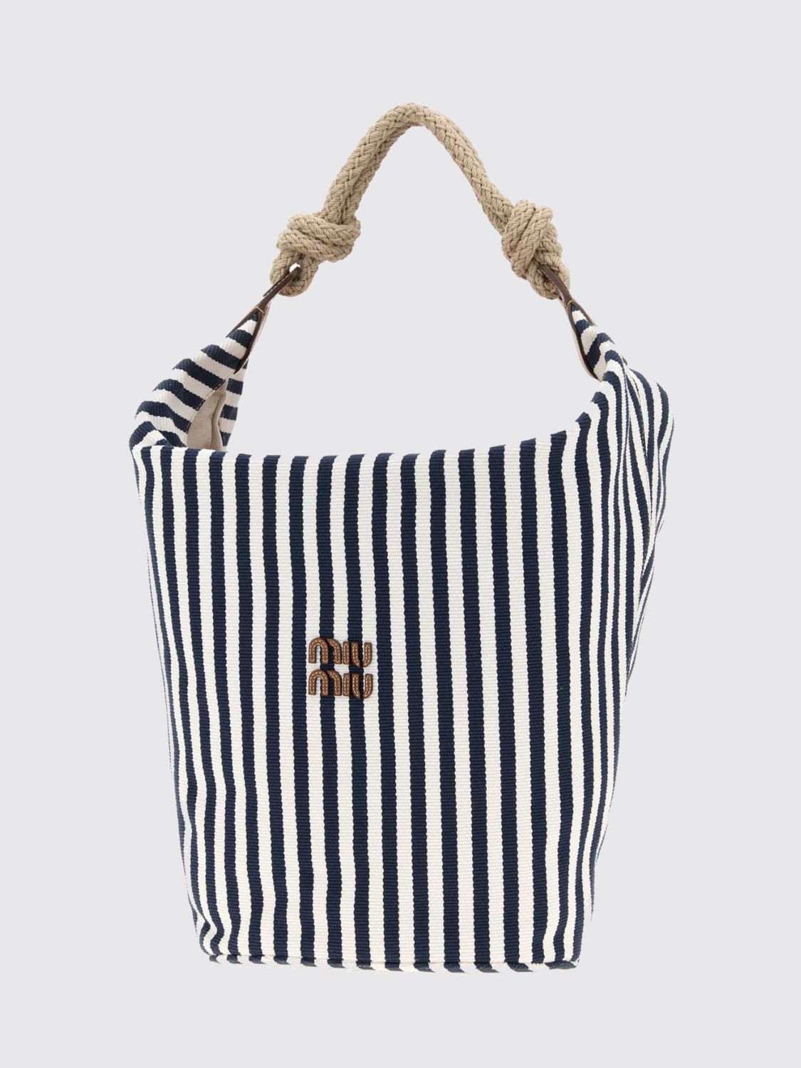 woman's shoulder bag