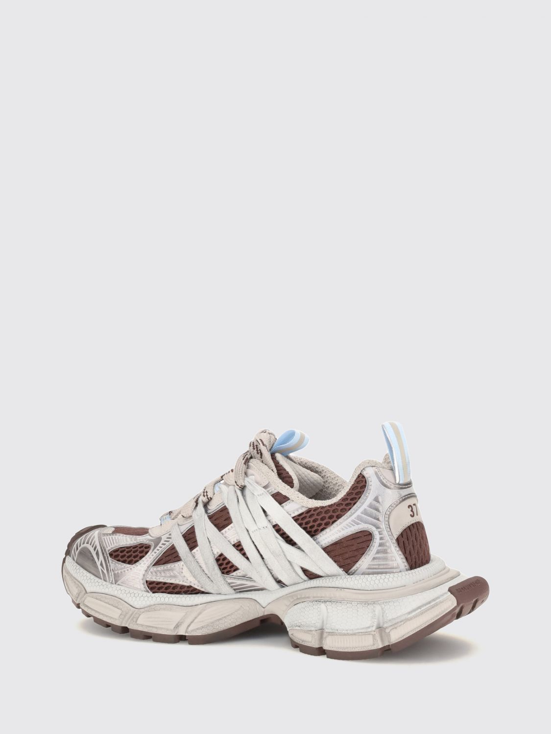 3xl mesh sneakers with distressed effect