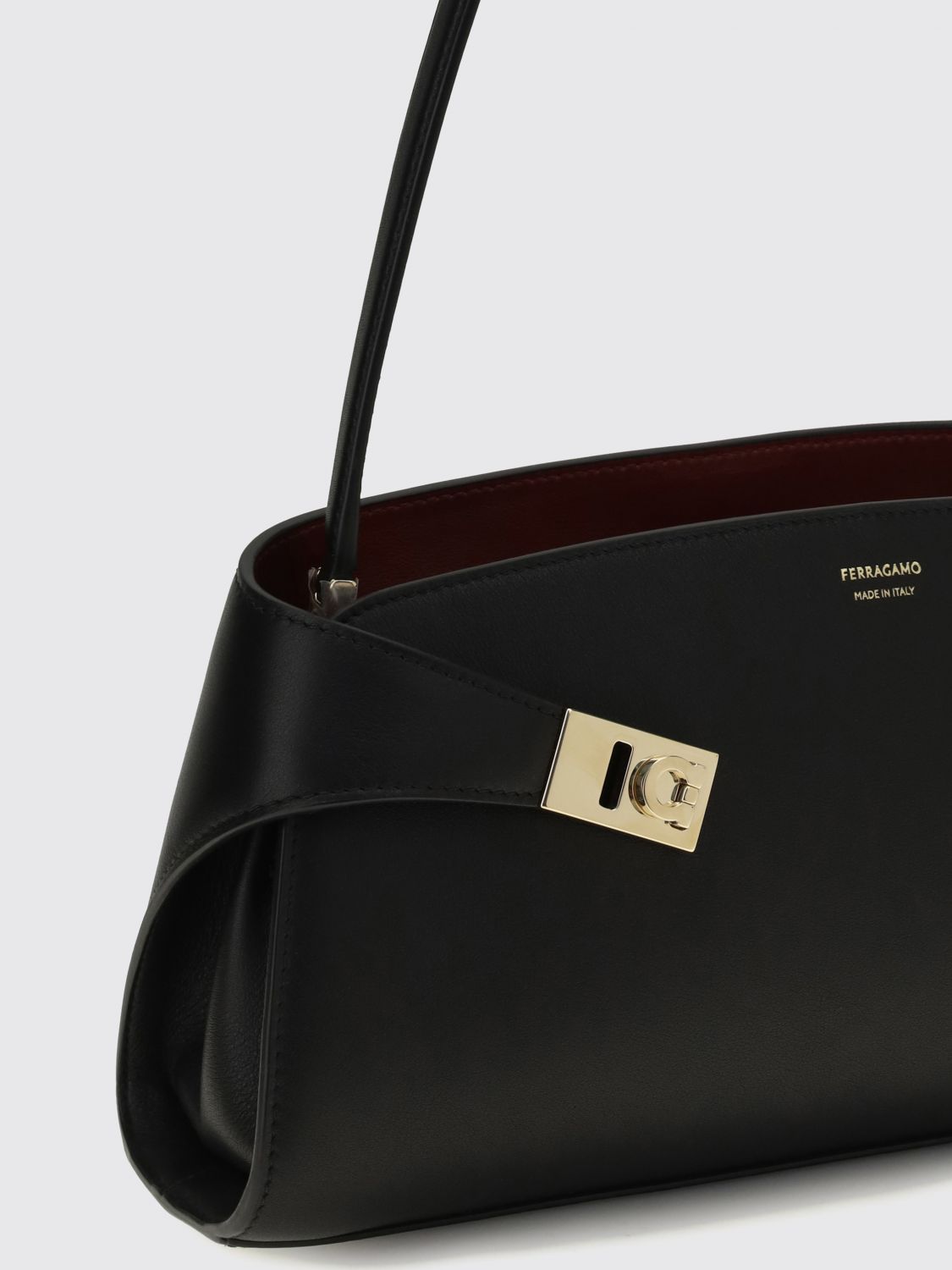 hug east-west smooth calf leather shoulder bag