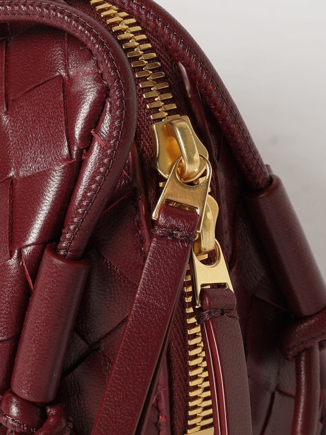 concert mini crossbody bag in intrecciato leather with knots