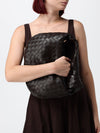 medium jodie handbag in intrecciato leather with knotted handle