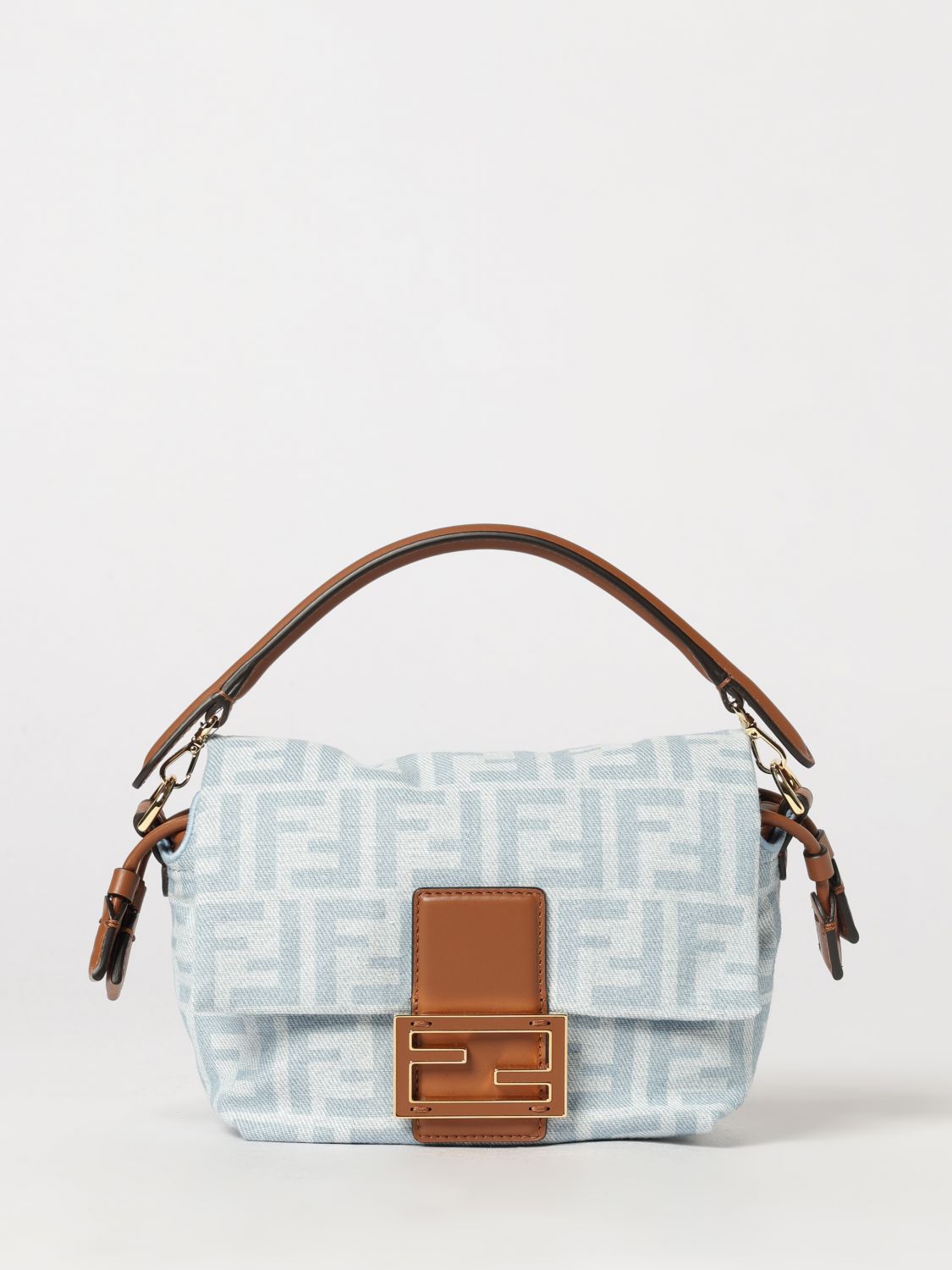 woman's shoulder bag