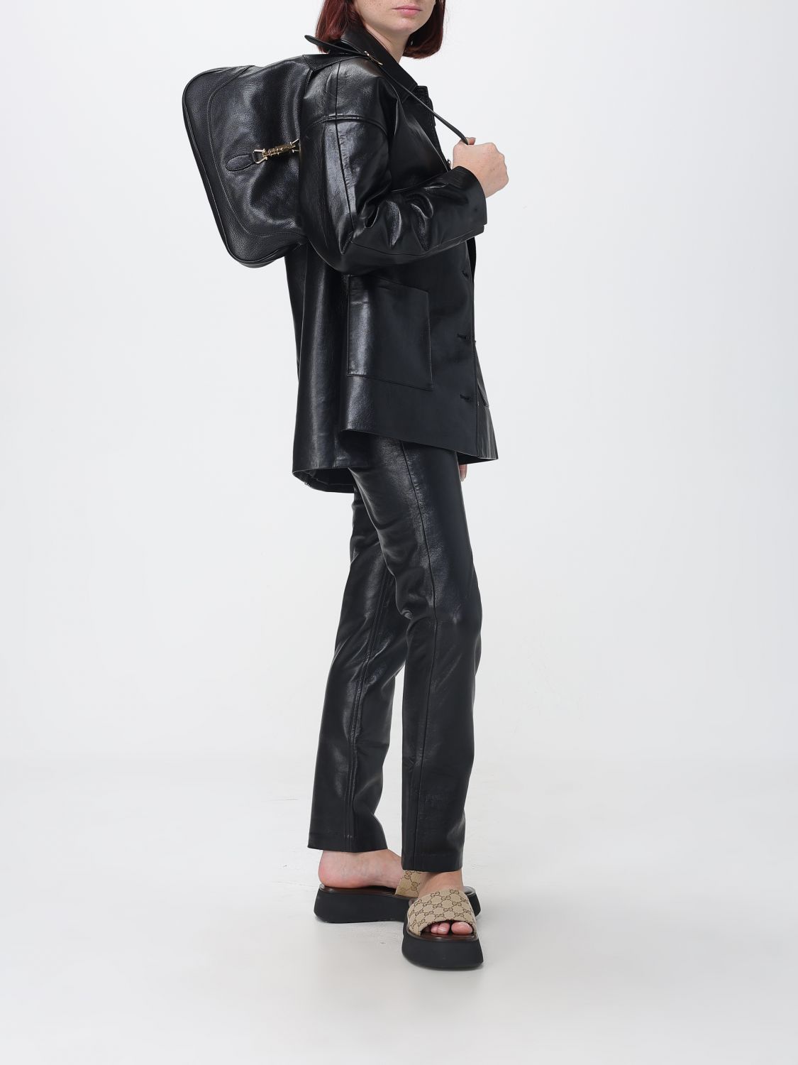 jackie 1961 medium shoulder bag in black grained leather