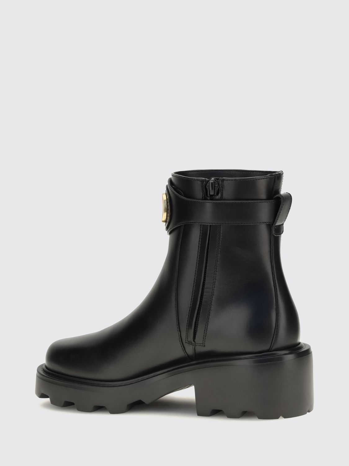 woman's boots