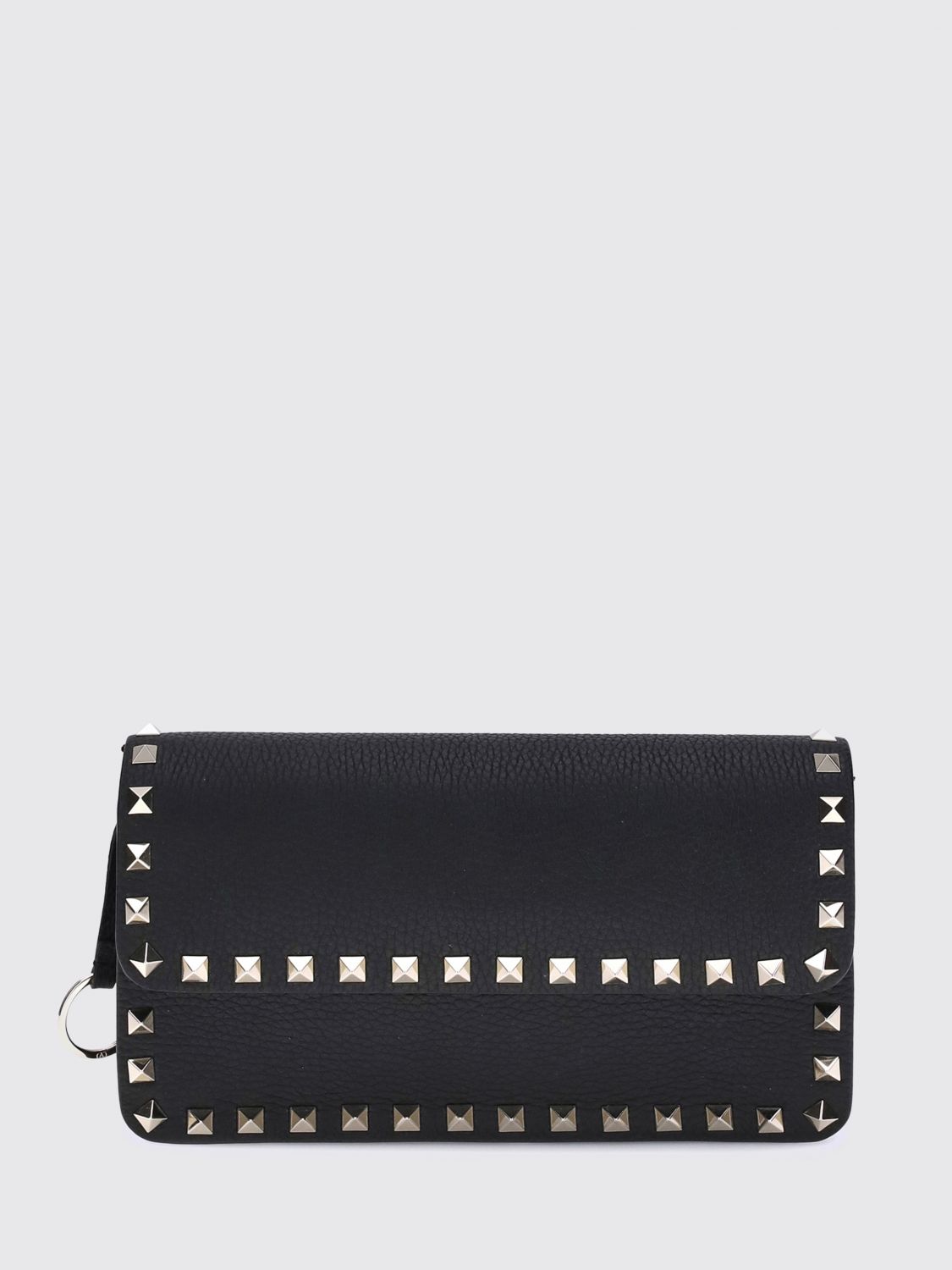 rockstud wallet on chain in grained calfskin with studs