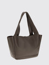 le 5 à 7 bea tote bag in deer leather with ysl monogram