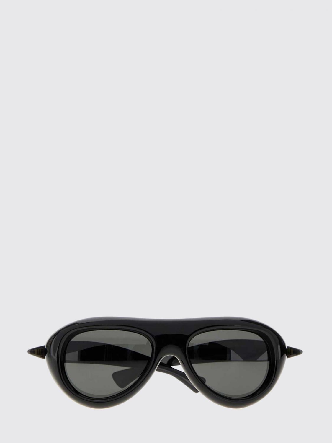 woman's sunglasses