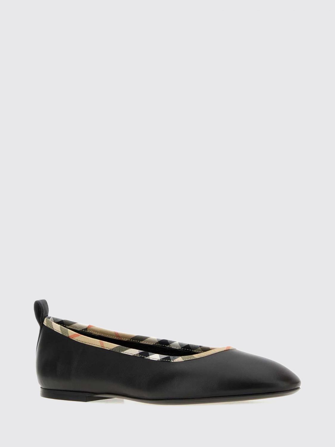 woman's ballet flat