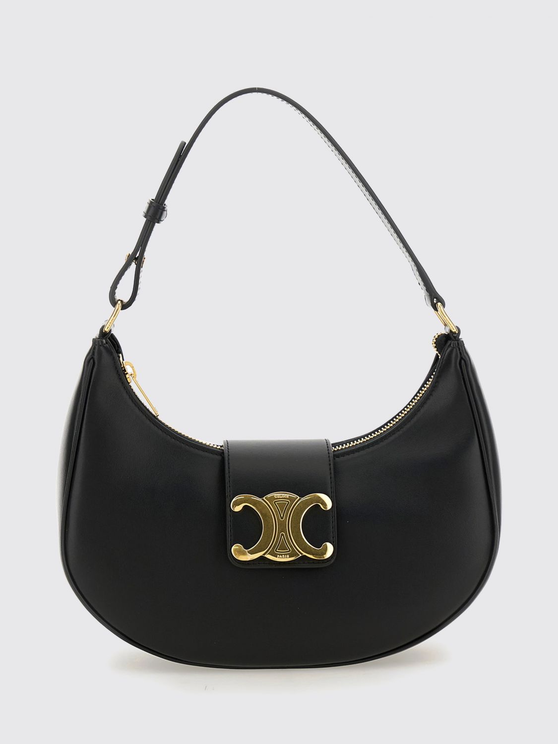 woman's shoulder bag