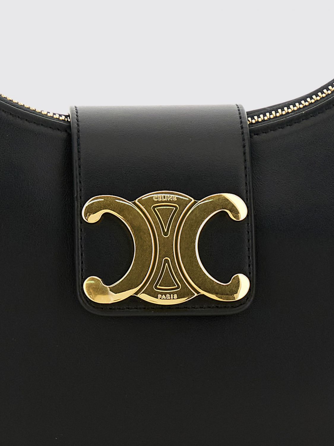 woman's shoulder bag