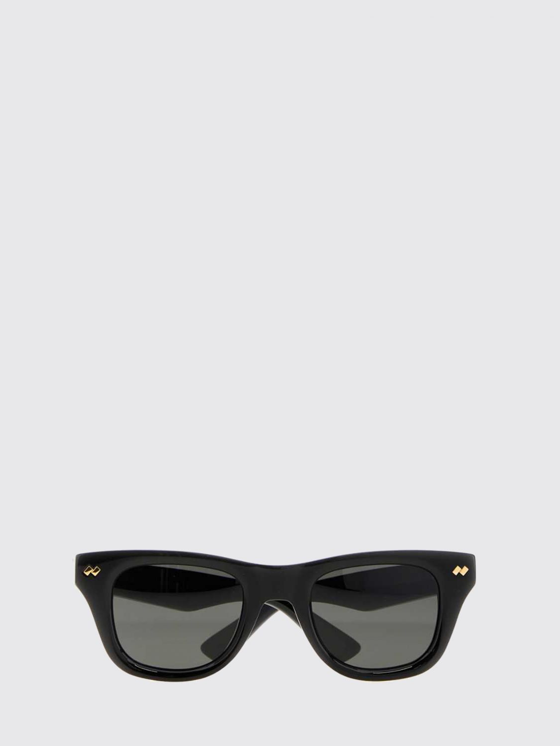 woman's sunglasses