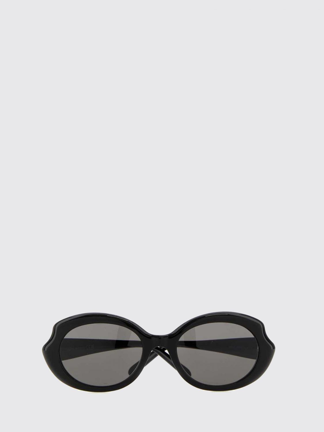 woman's sunglasses