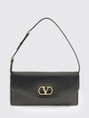 woman's shoulder bag