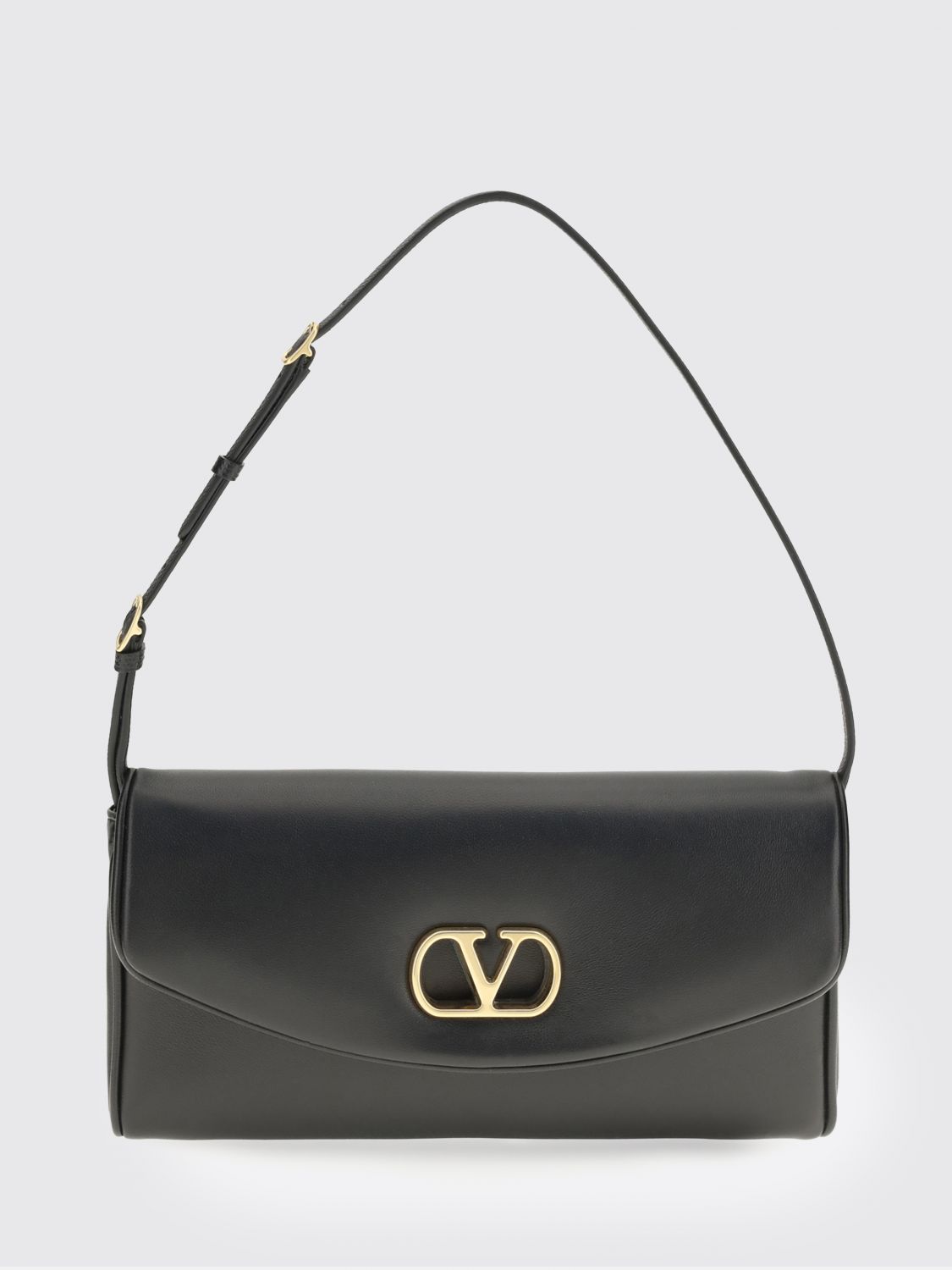woman's shoulder bag