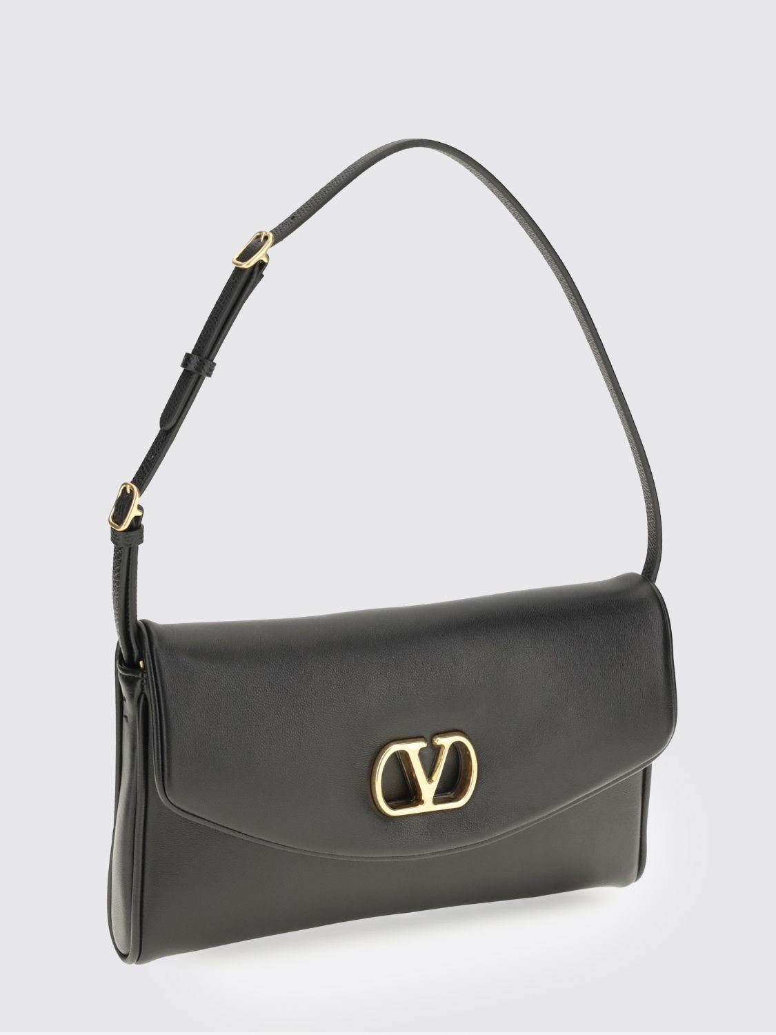 woman's shoulder bag