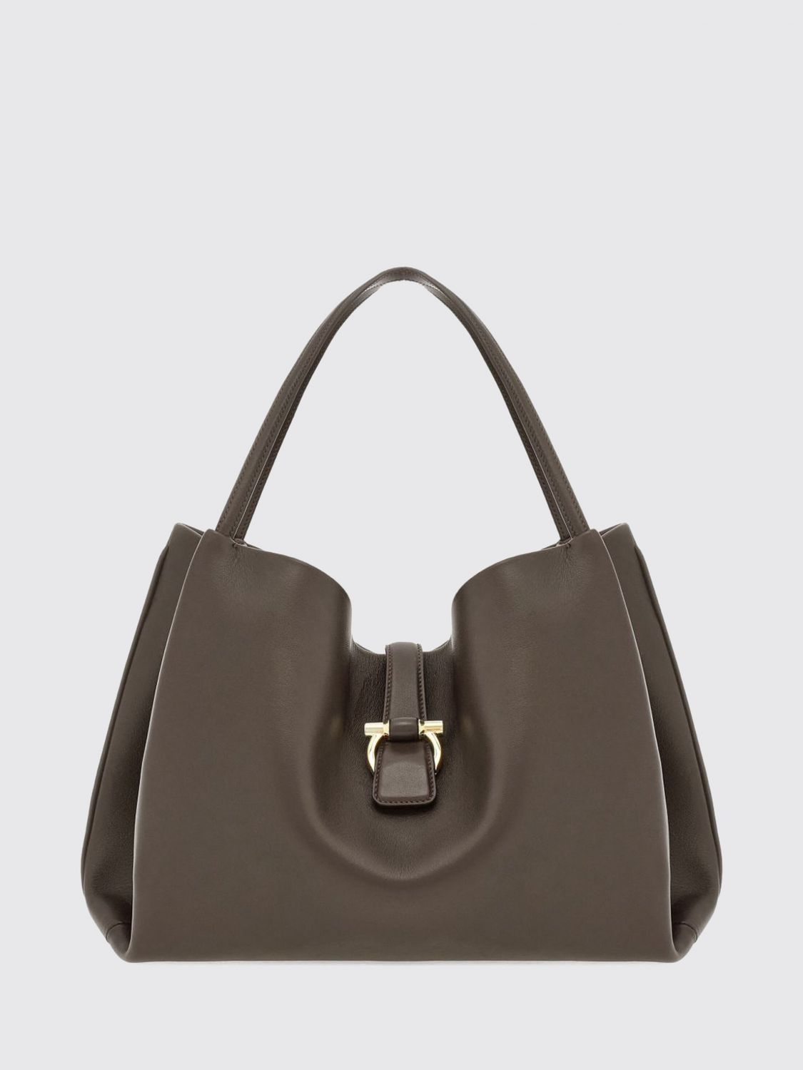 woman's shoulder bag
