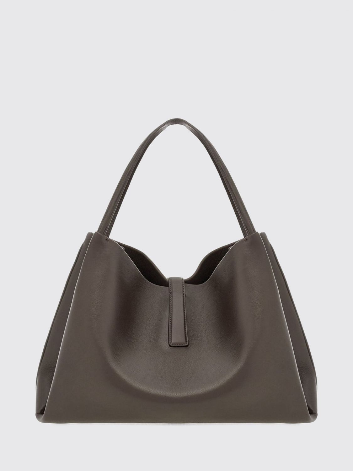woman's shoulder bag