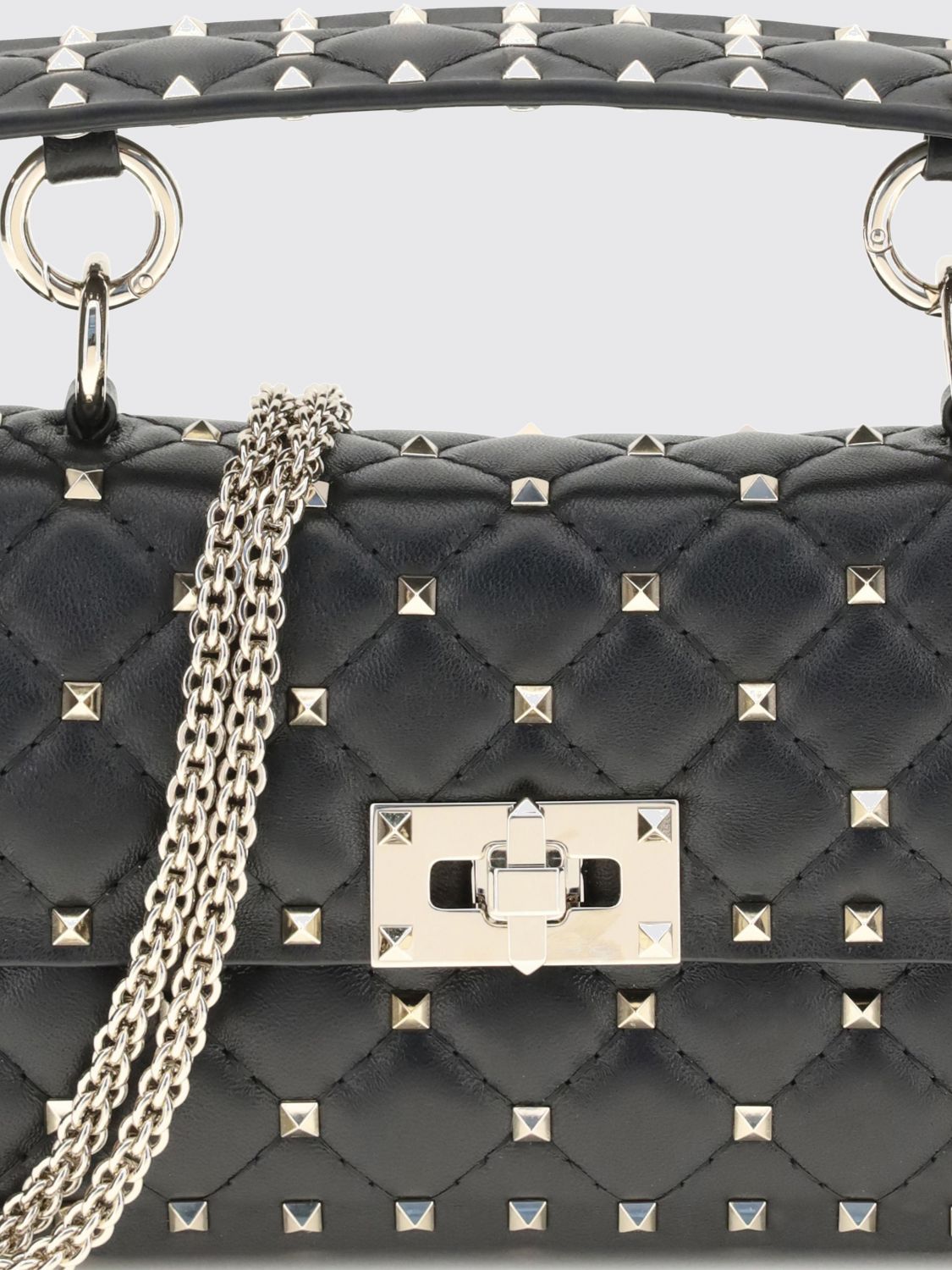 woman's shoulder bag