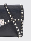 woman's shoulder bag